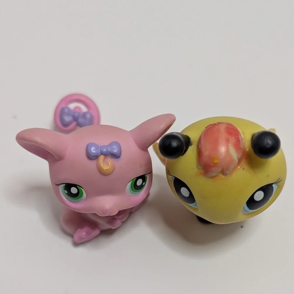 Littlest Pet Shop LPS Pink Rat #303 & Yellow Bumble Bee #201 Figures Hasbro 2005